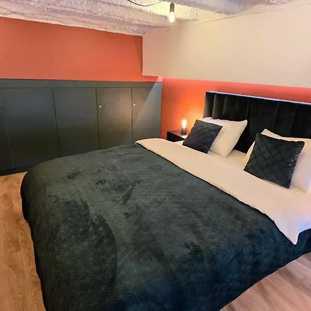 Urban Terracotta Loft - Newly Renovated Apartment Kaunas